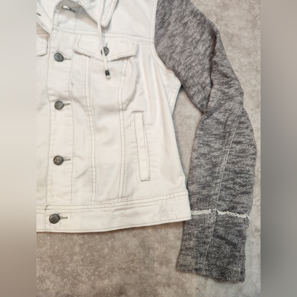 Free People White and Gray Distressed Jean Jacket - Picture 5 of 11